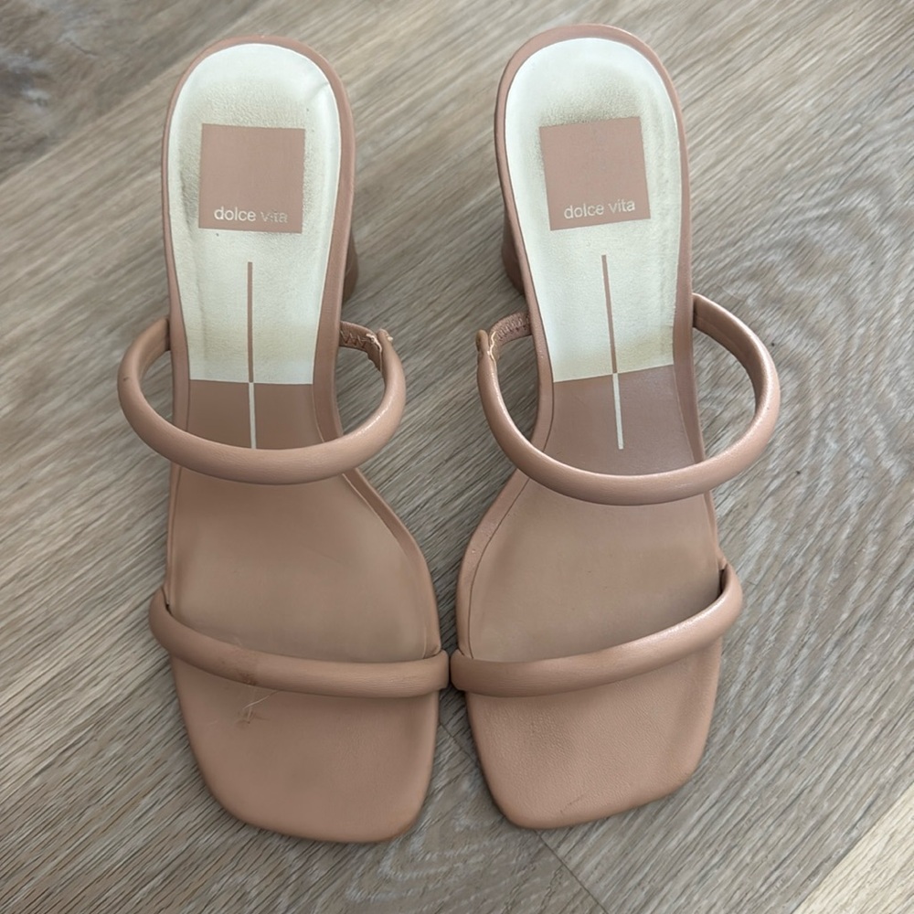 Dolce vita sandal